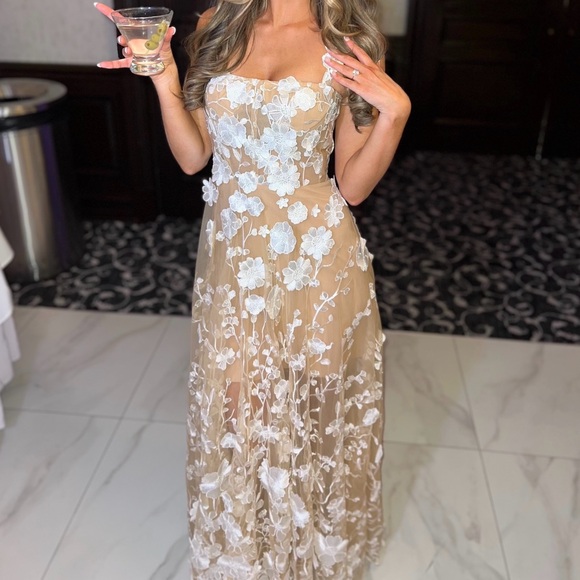 Bronx and Banco Jasmine Gown XS - Picture 5 of 6